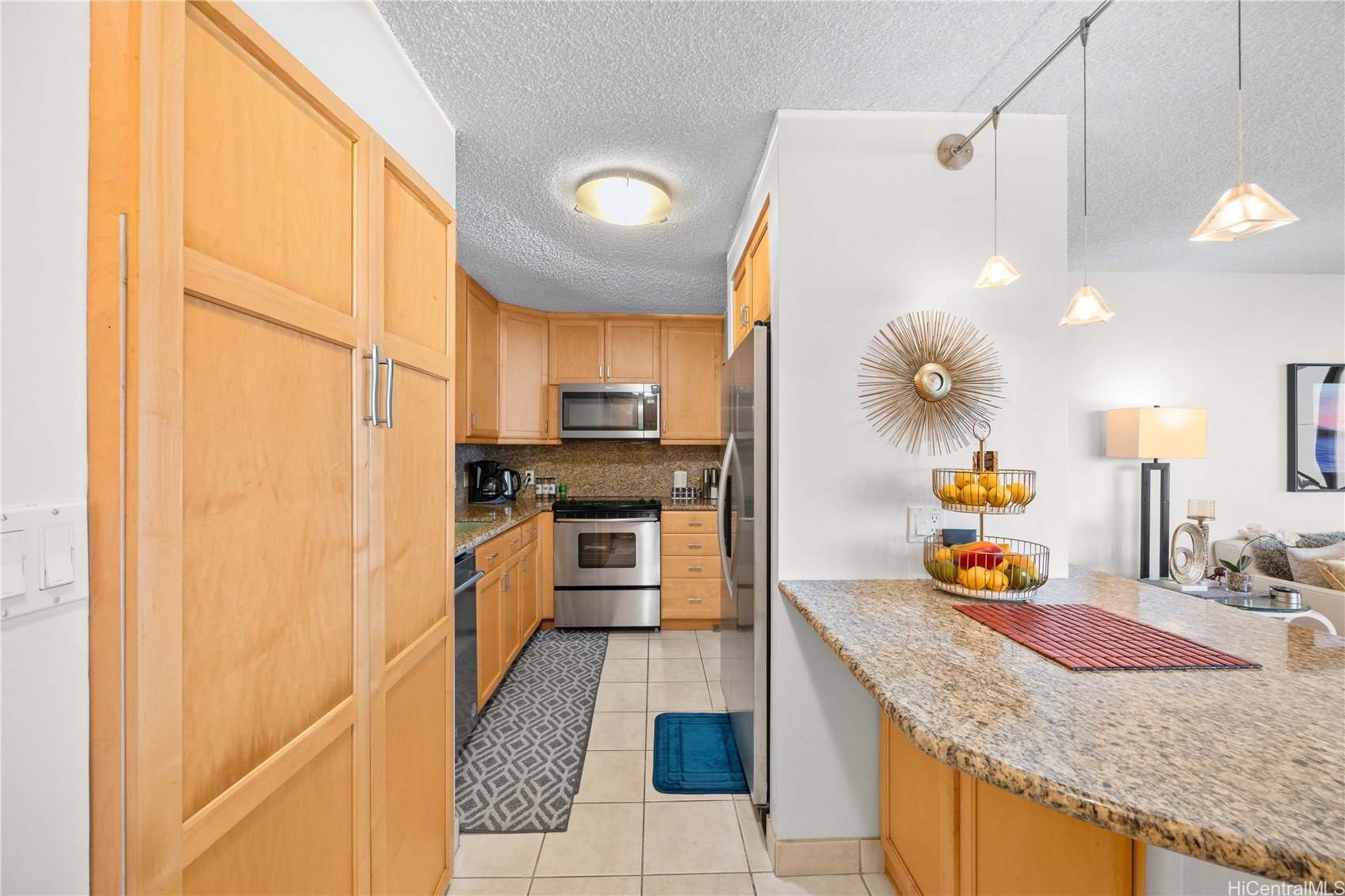 1910 Ala Moana Boulevard 16d Property Photo 3