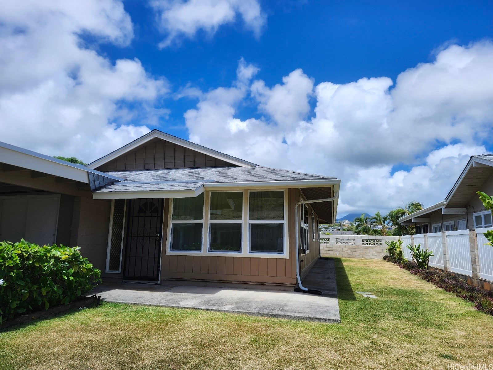 1503 Kupau Street Property Photo 2