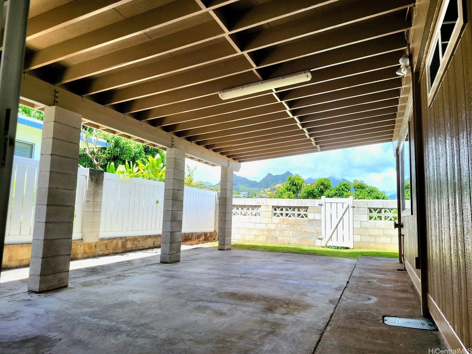 1503 Kupau Street Property Photo 9