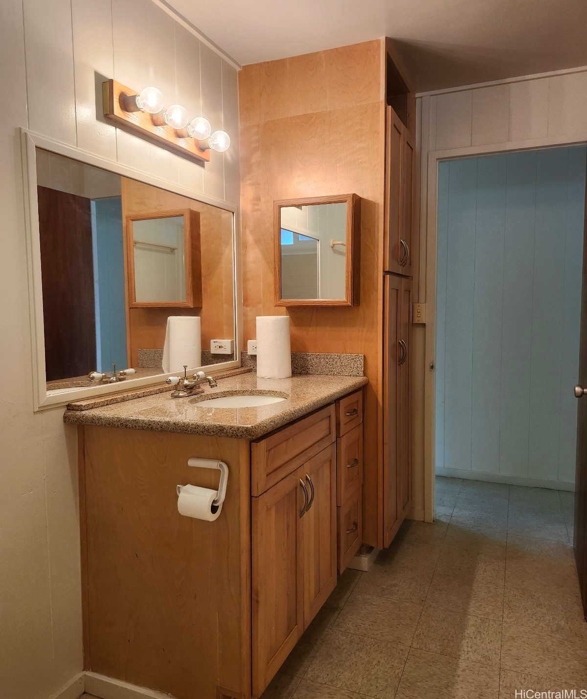 1503 Kupau Street Property Photo 11