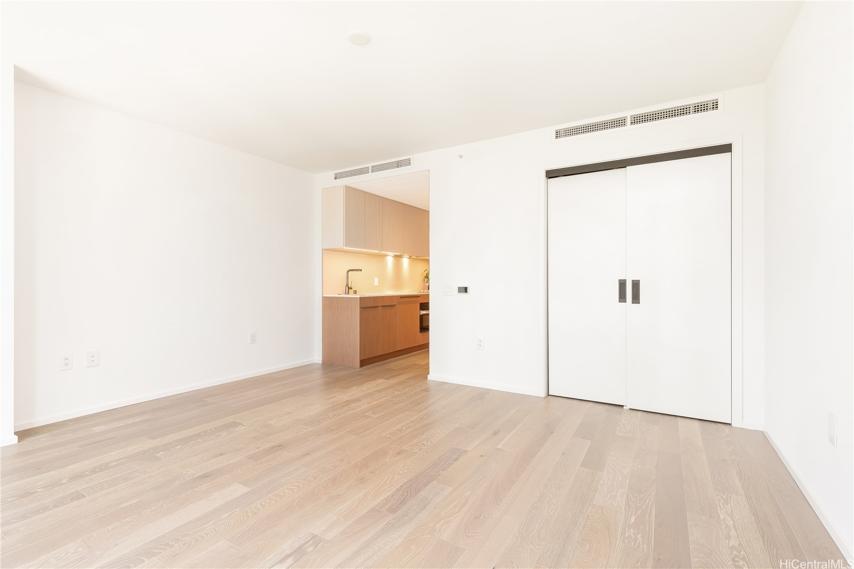 333 Ward Avenue 730 Property Photo 7
