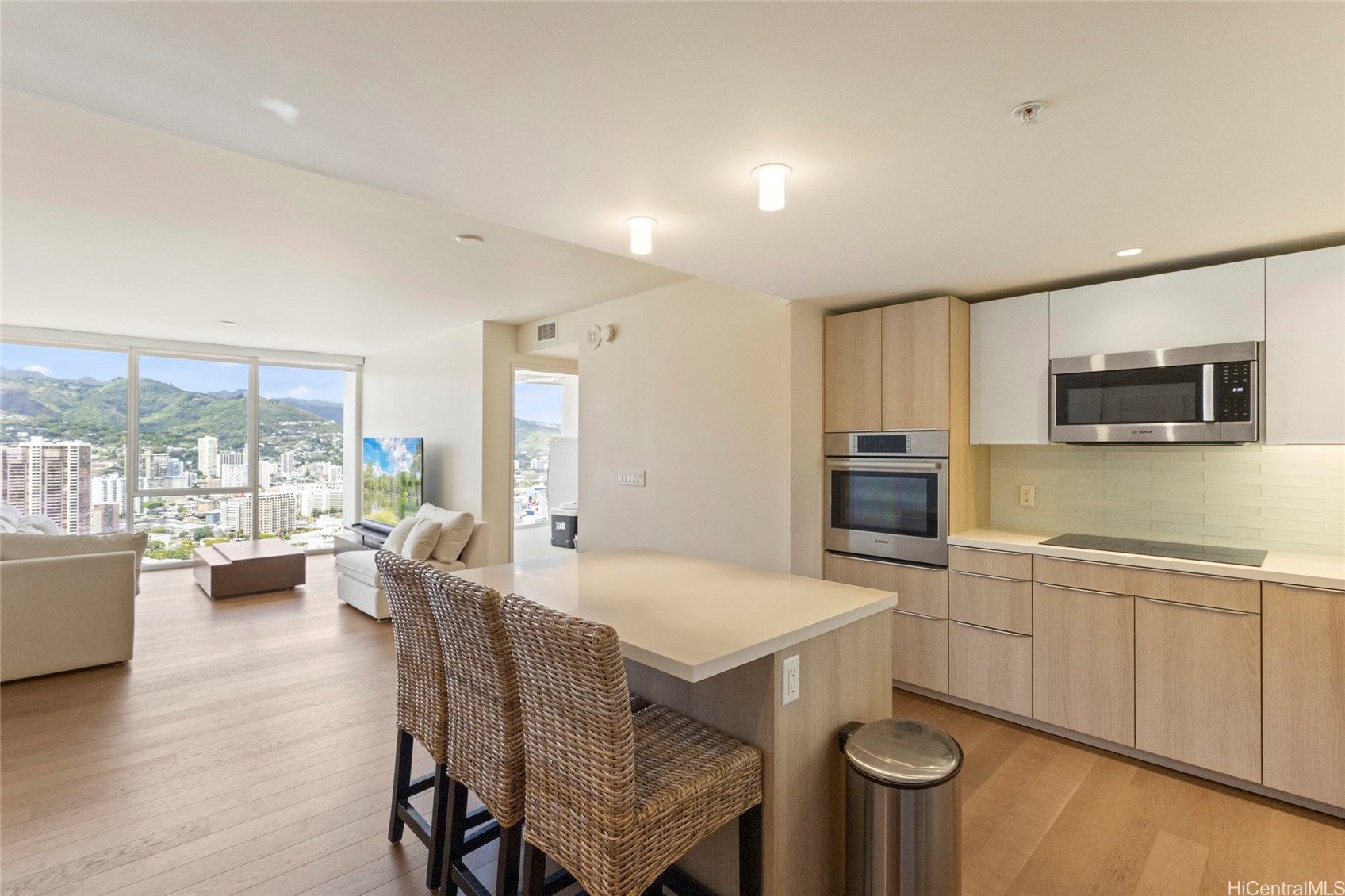 888 Kapiolani Boulevard 3802 Property Photo 1