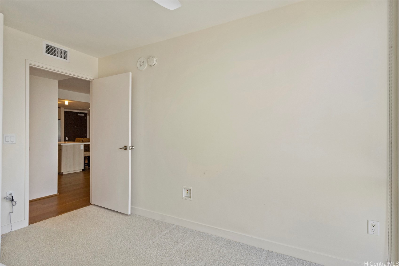 888 Kapiolani Boulevard 3802 Property Photo 11