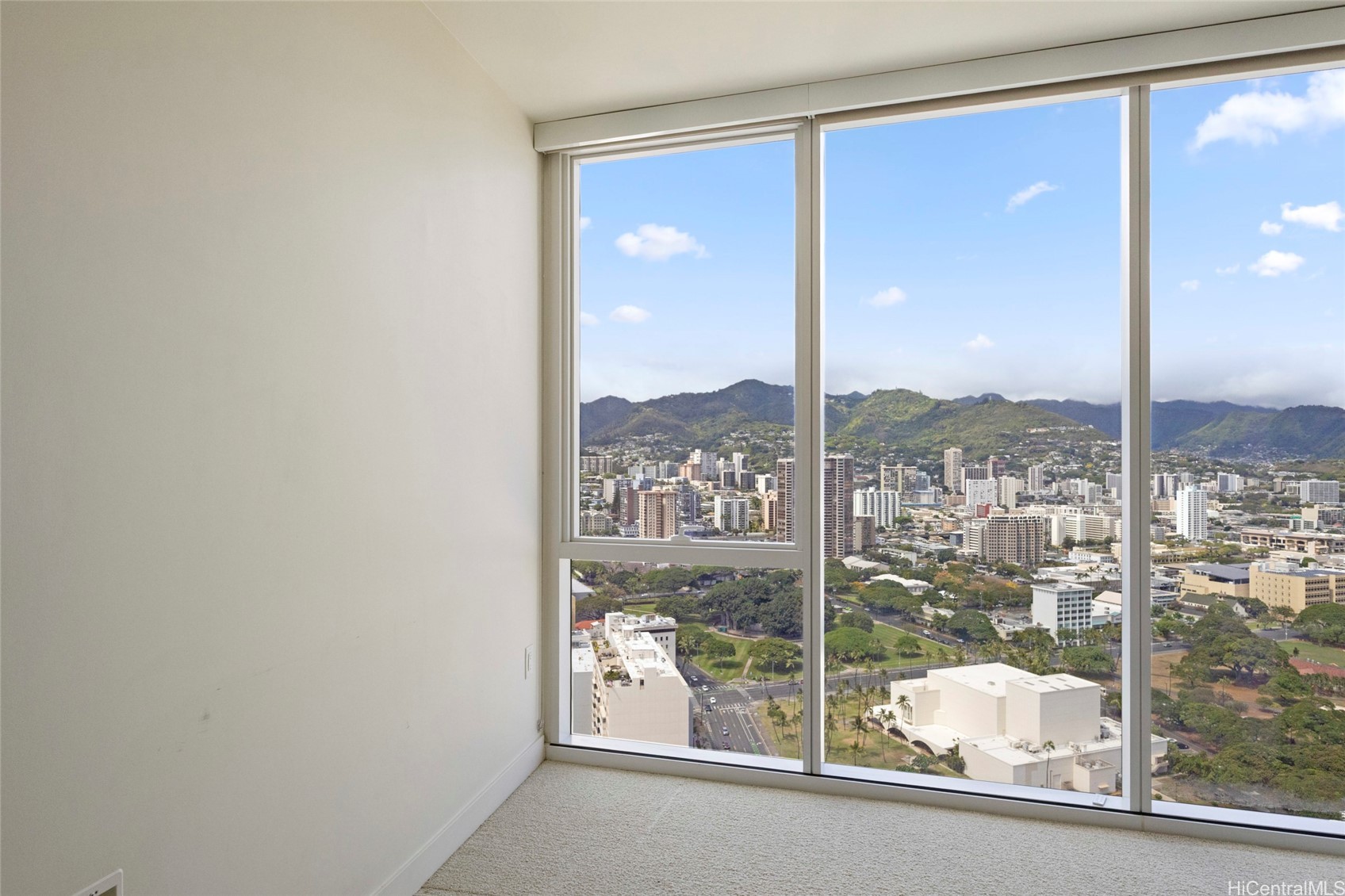 888 Kapiolani Boulevard 3802 Property Photo 12