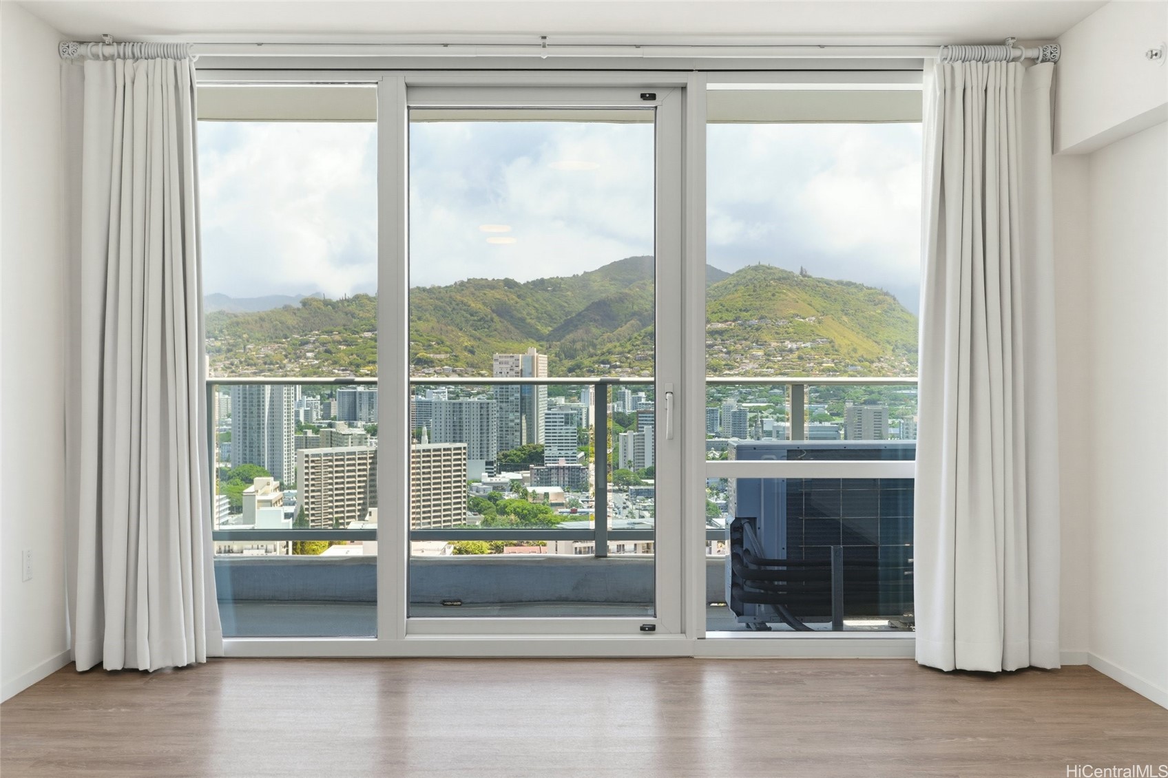 1631 Kapiolani Boulevard 3303 Property Photo 5