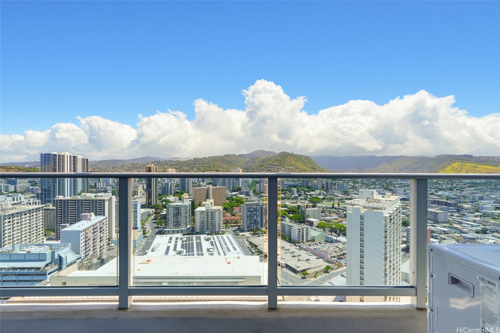 1631 Kapiolani Boulevard 3303 Property Photo 6