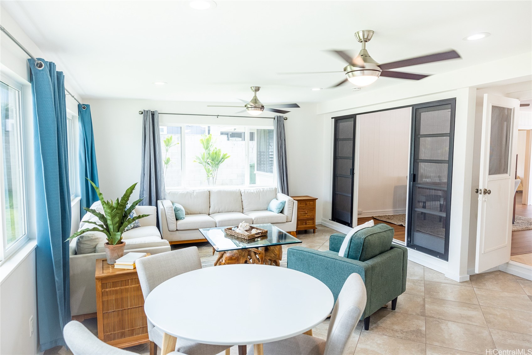 1096 Liku Street Property Photo 3