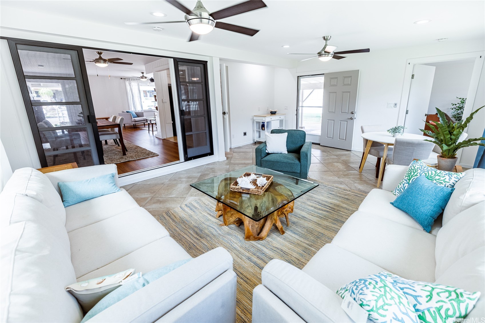 1096 Liku Street Property Photo 4