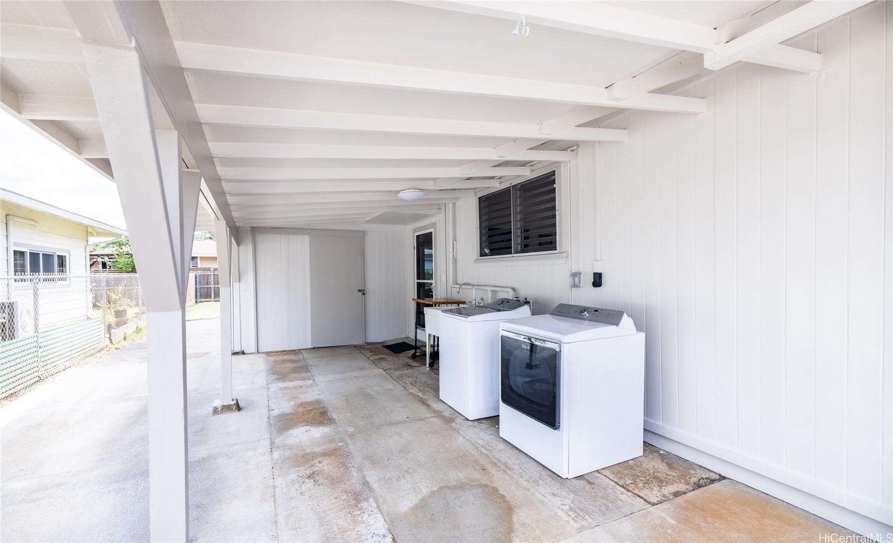 1096 Liku Street Property Photo 12