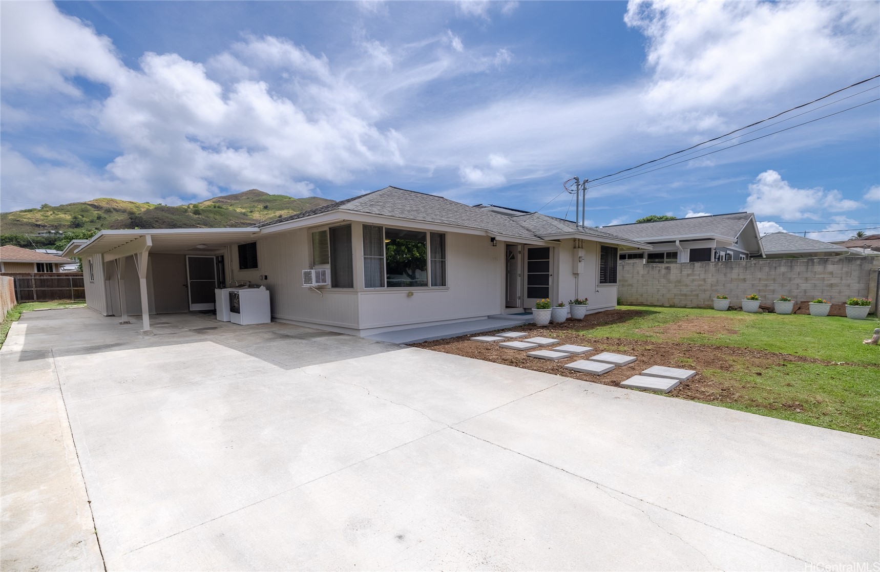 1096 Liku Street Property Photo 16