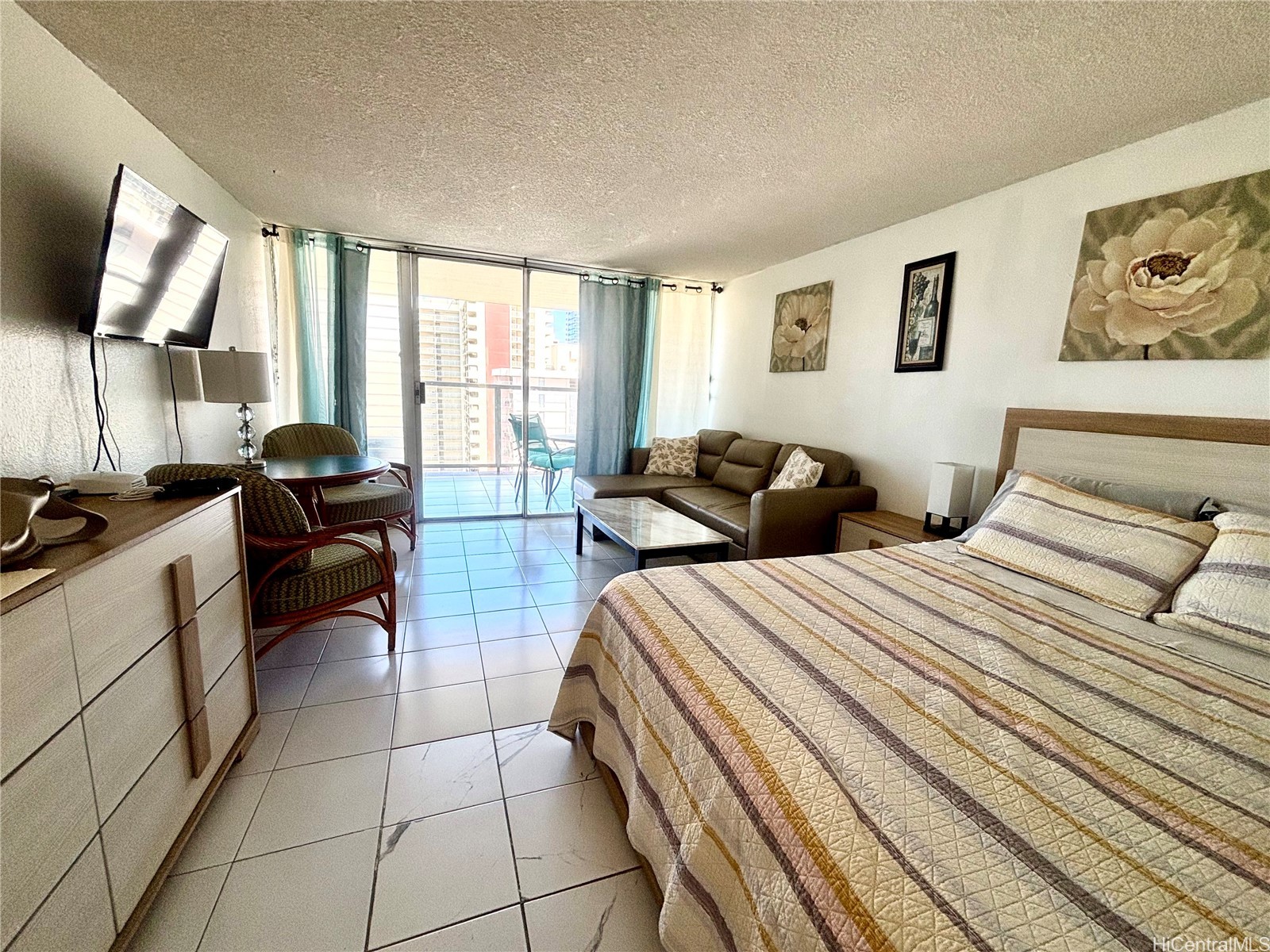 445 Seaside Avenue 1815 Property Photo 3