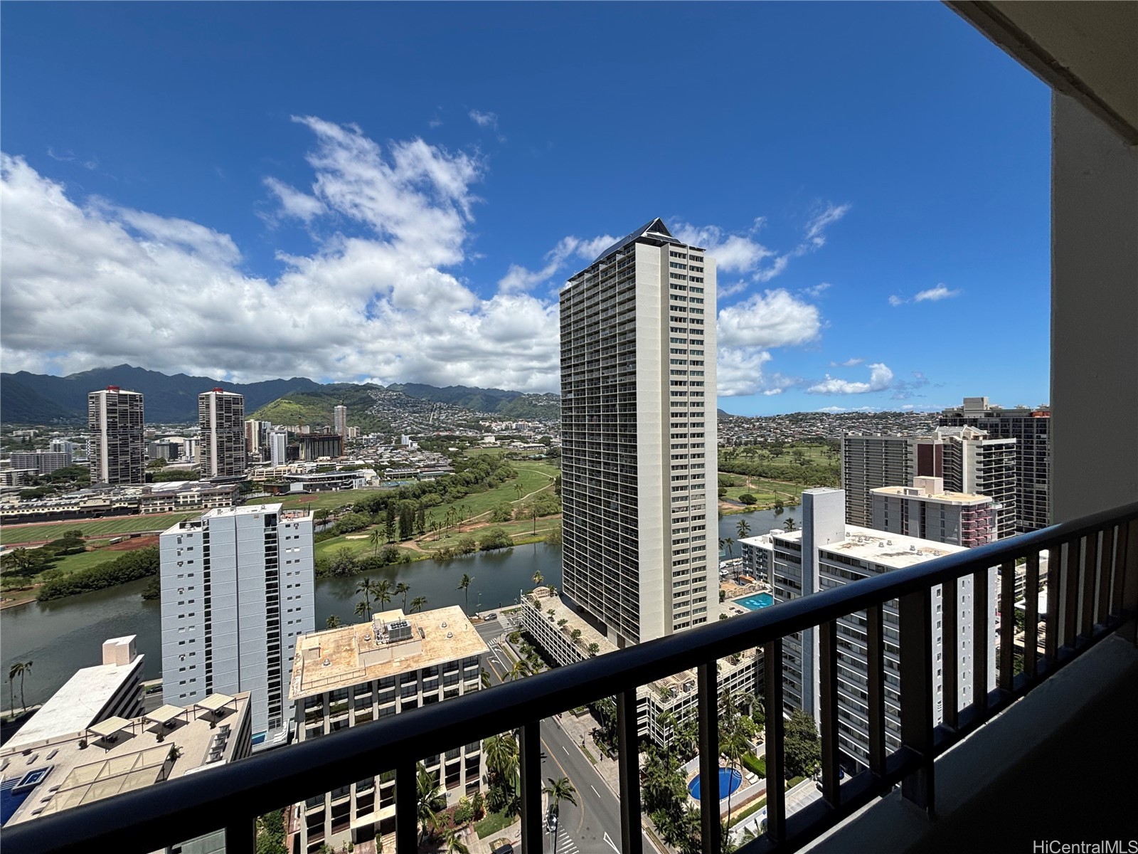 2240 Kuhio Avenue 2505 Property Photo 2