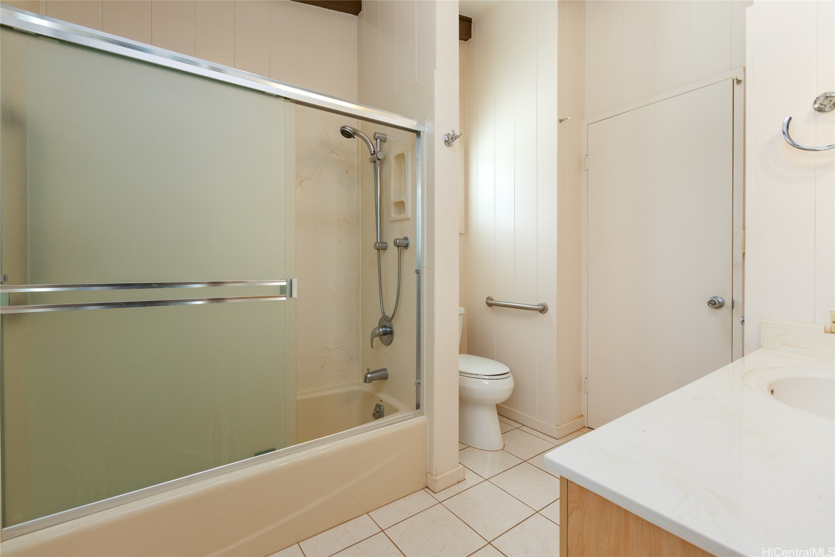 98-620 Kaamilo Place Property Photo 21