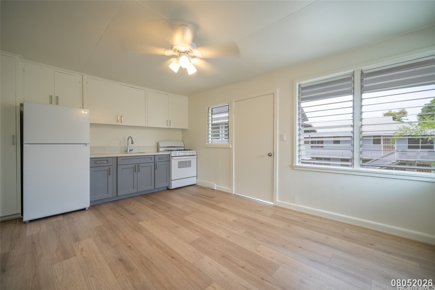 1719 Nuuanu Avenue 4e Property Photo 4