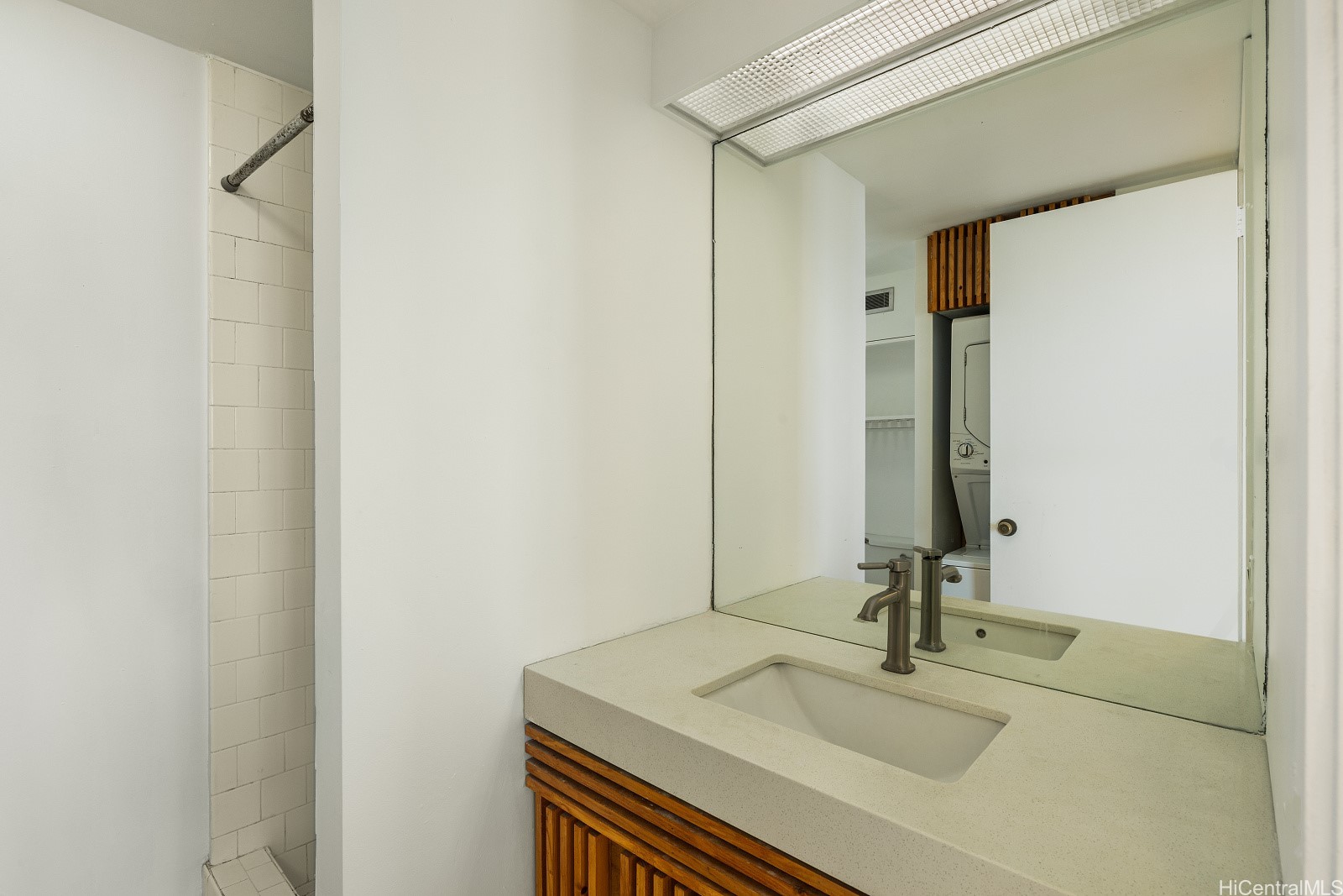 700 Richards Street 809 Property Photo 11