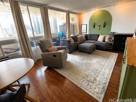 2092 Kuhio Avenue 1503 Property Photo 1