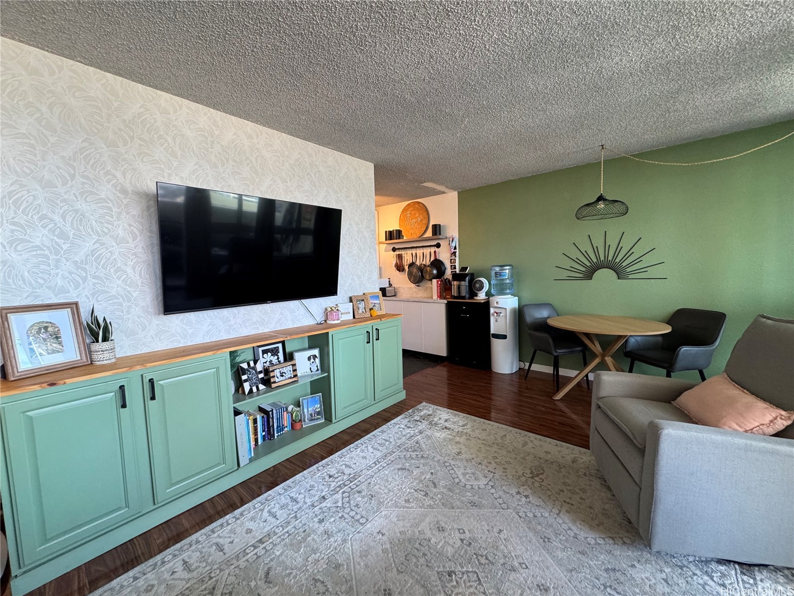 2092 Kuhio Avenue 1503 Property Photo 2