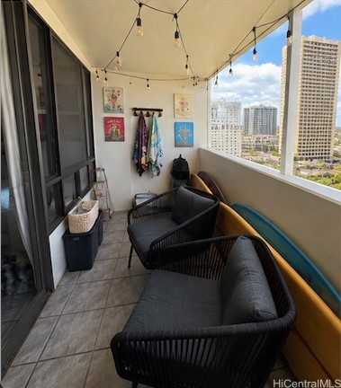 2092 Kuhio Avenue 1503 Property Photo 9