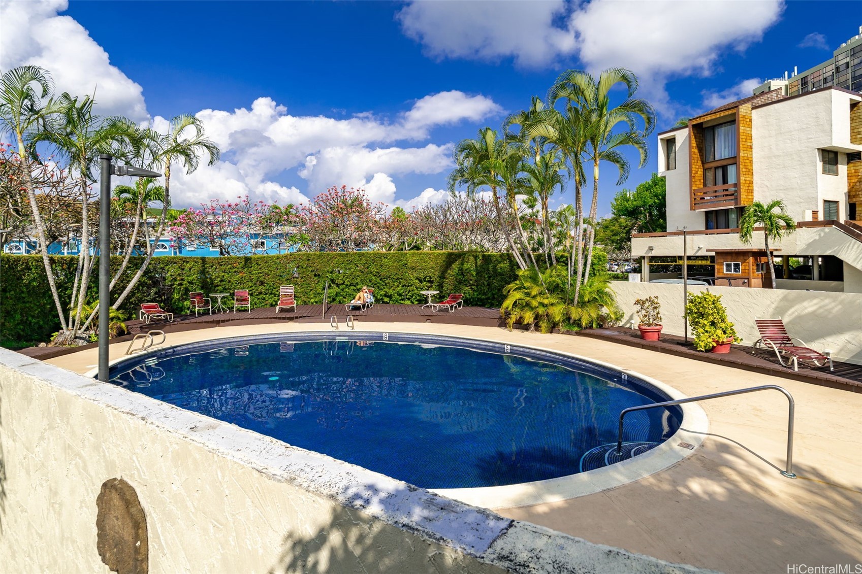1015 Aoloa Place 437 Property Photo 3