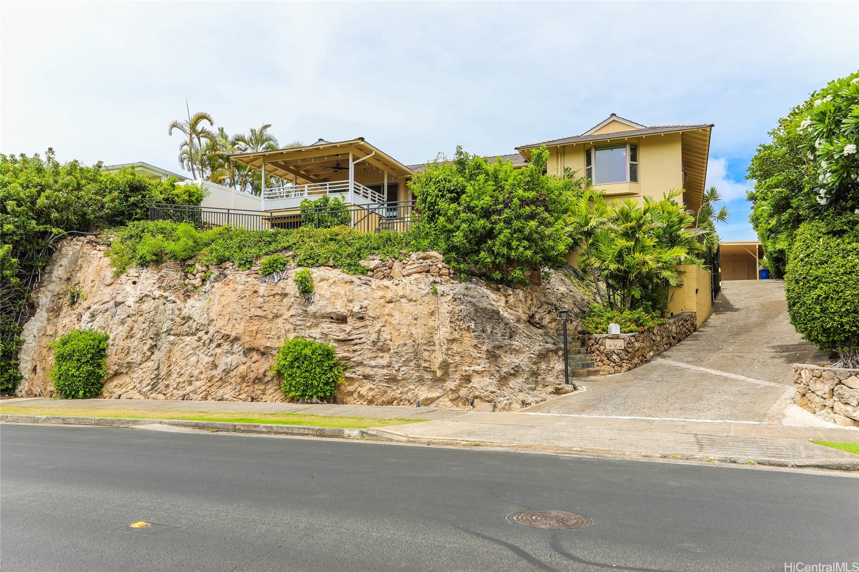 676 Elepaio Street Property Photo 1