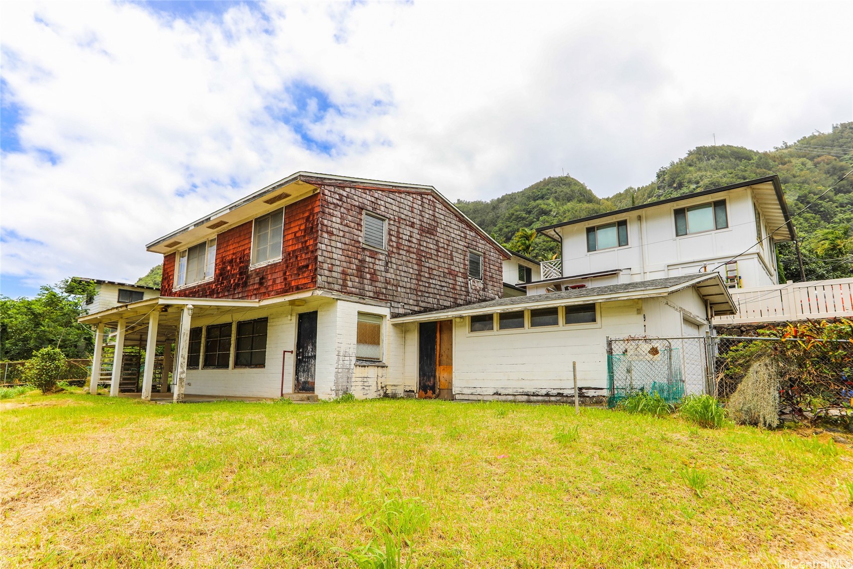 970 Valley View Drive Property Photo 1