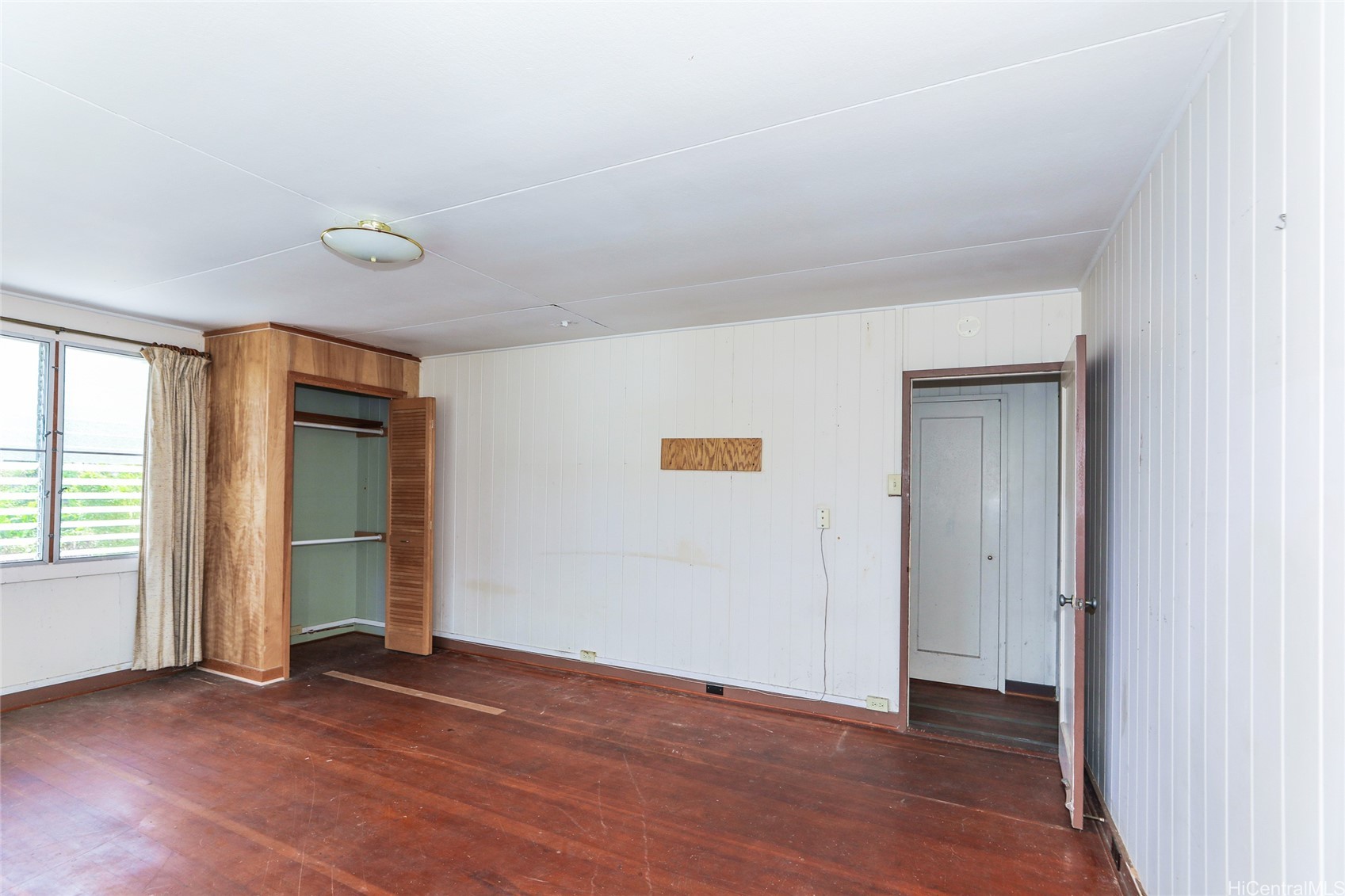 970 Valley View Drive Property Photo 11