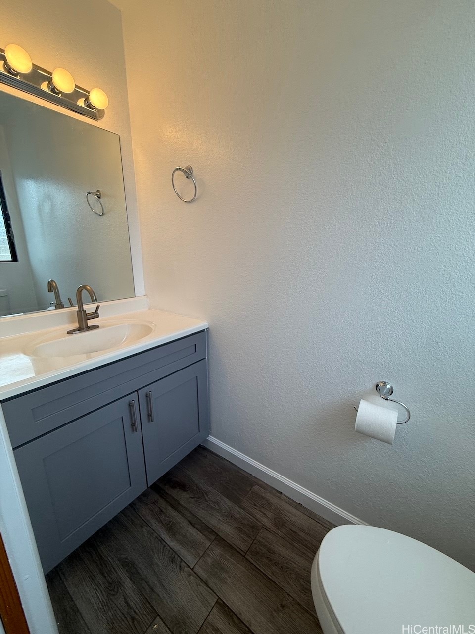 949 8th Avenue Property Photo 4