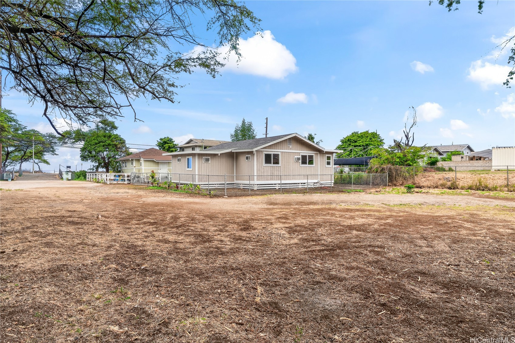 85-050 Farrington Highway Property Photo 3