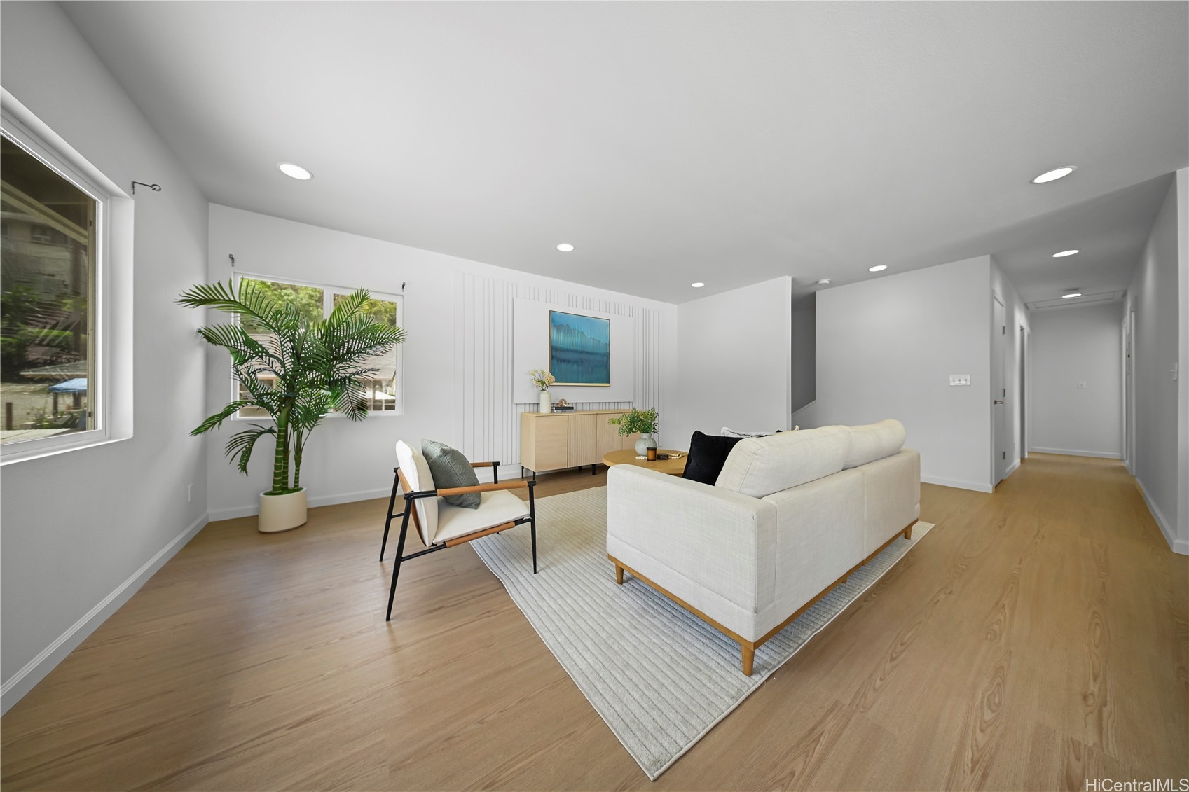 1633 10th Avenue Apt B Property Photo 2