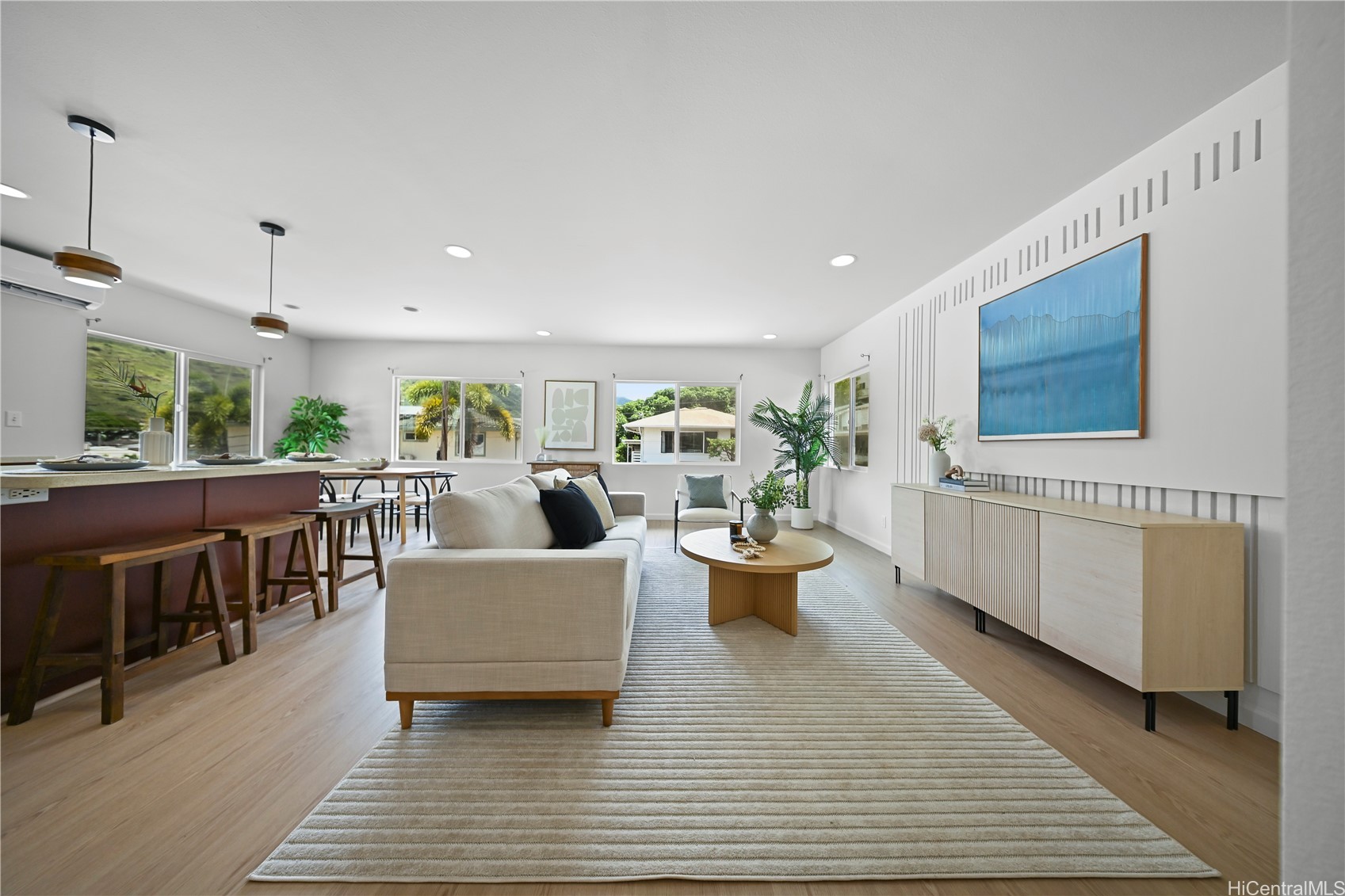 1633 10th Avenue Apt B Property Photo 3
