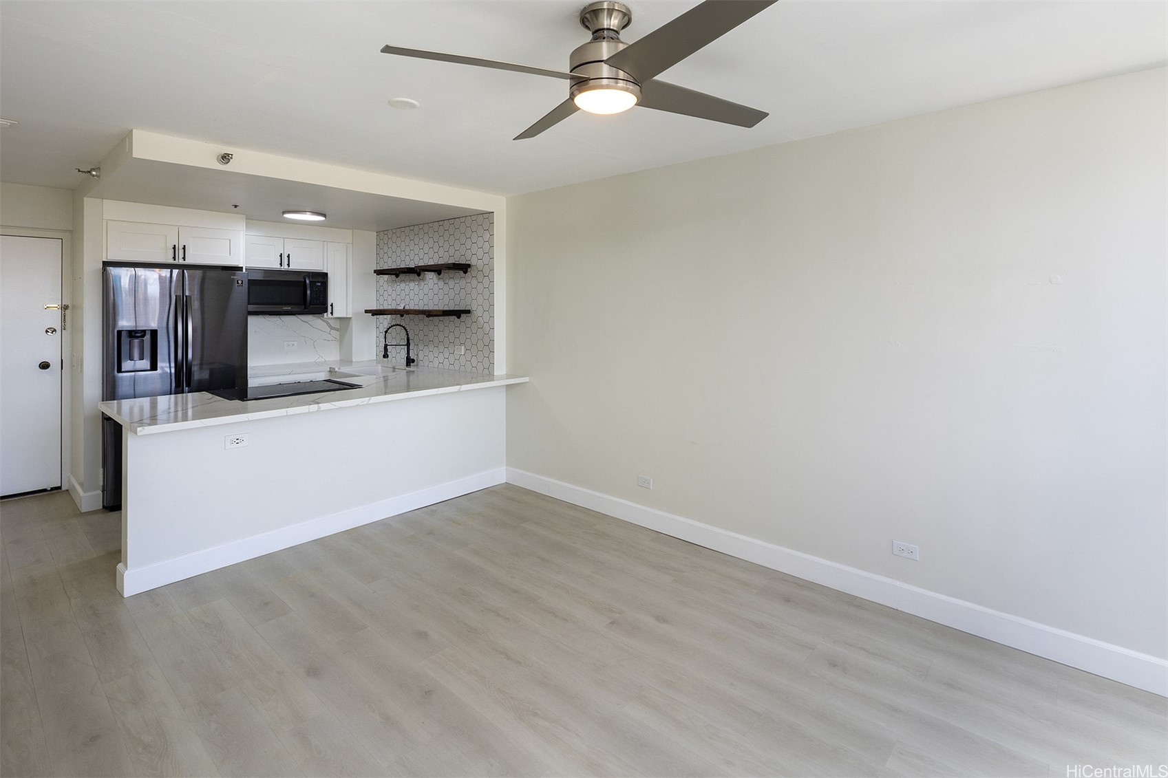 876 Curtis Street 2208 Property Photo 6