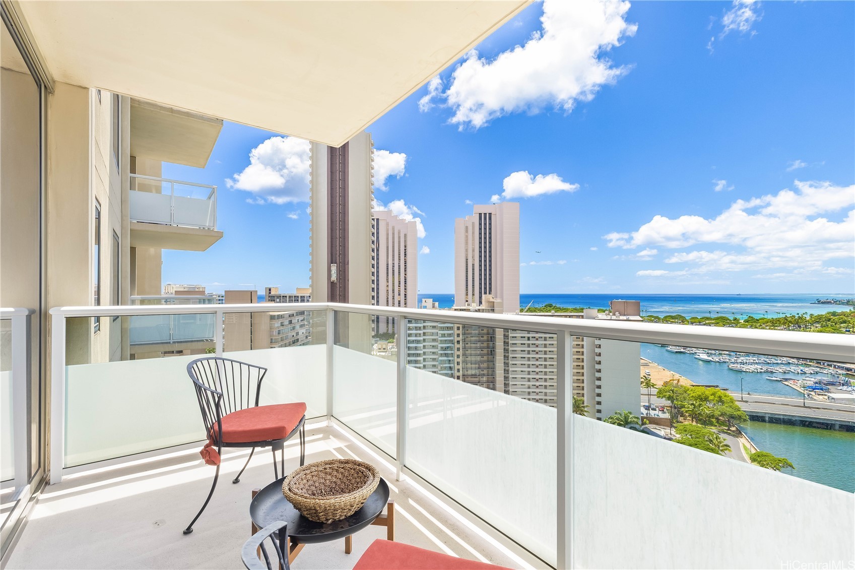 1551 Ala Wai Boulevard 1902 Property Photo 3