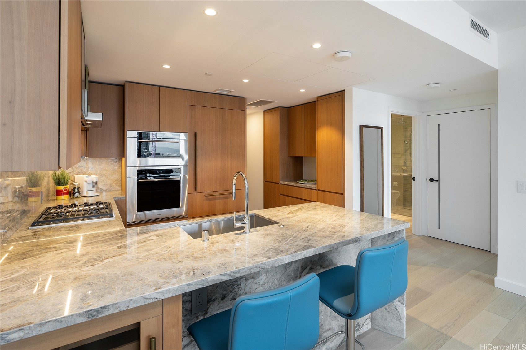 1100 Ala Moana Boulevard 1303 Property Photo 7