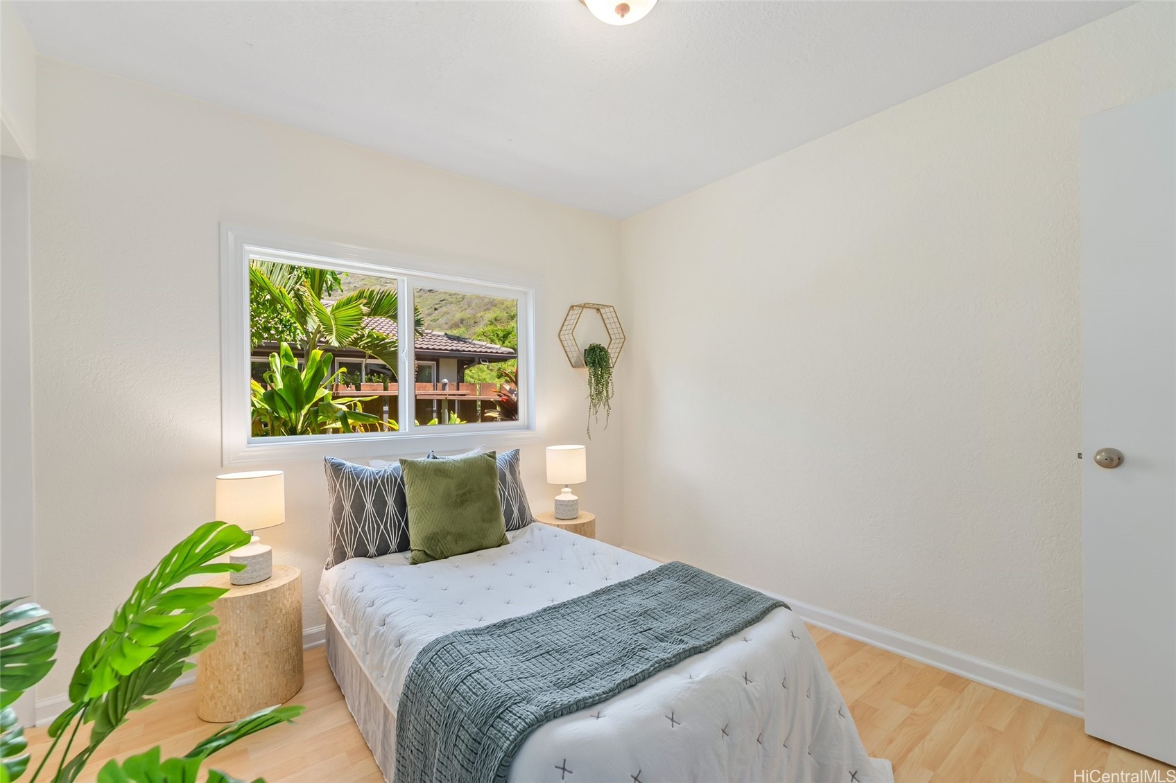 1333 Kaeleku Street Property Photo 17