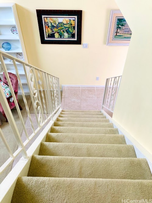 575 Keolu Drive B Property Photo 14
