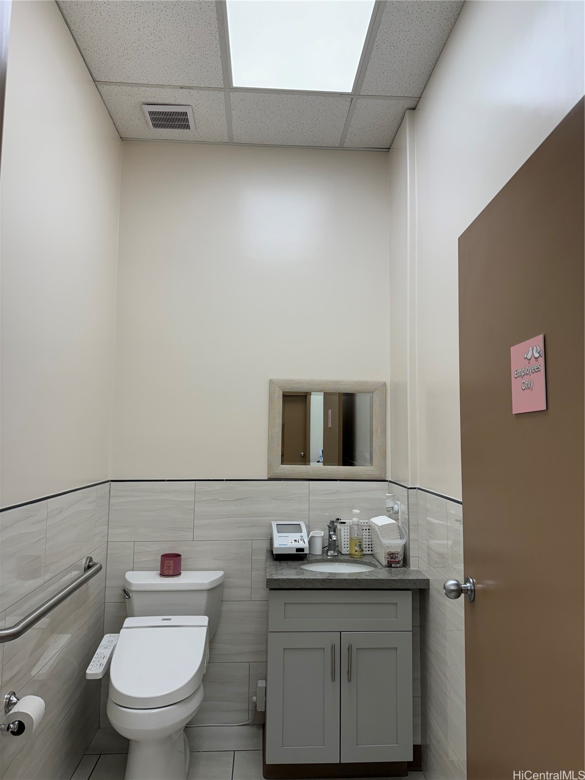 302 California Avenue B Property Photo 18