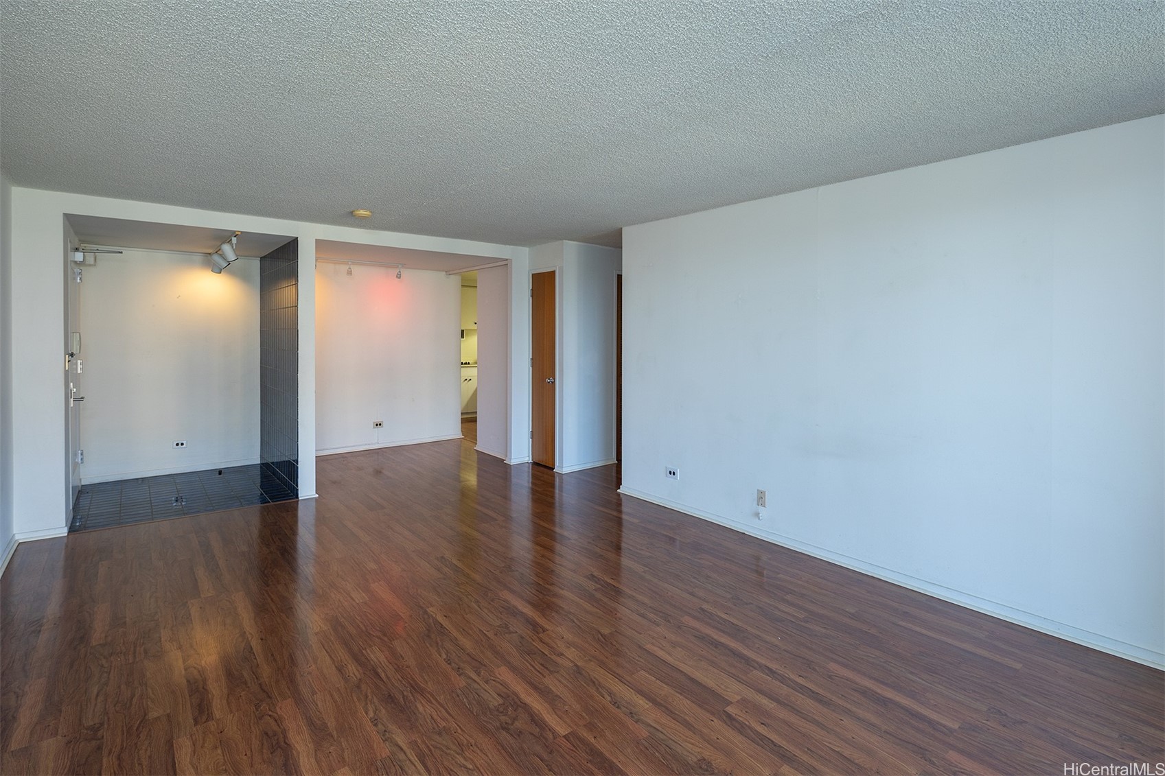 1350 Ala Moana Boulevard 704 Property Photo 4