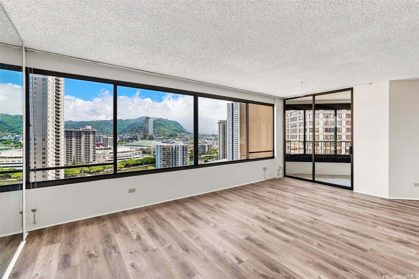 1778 Ala Moana Boulevard 2206 Property Photo 2