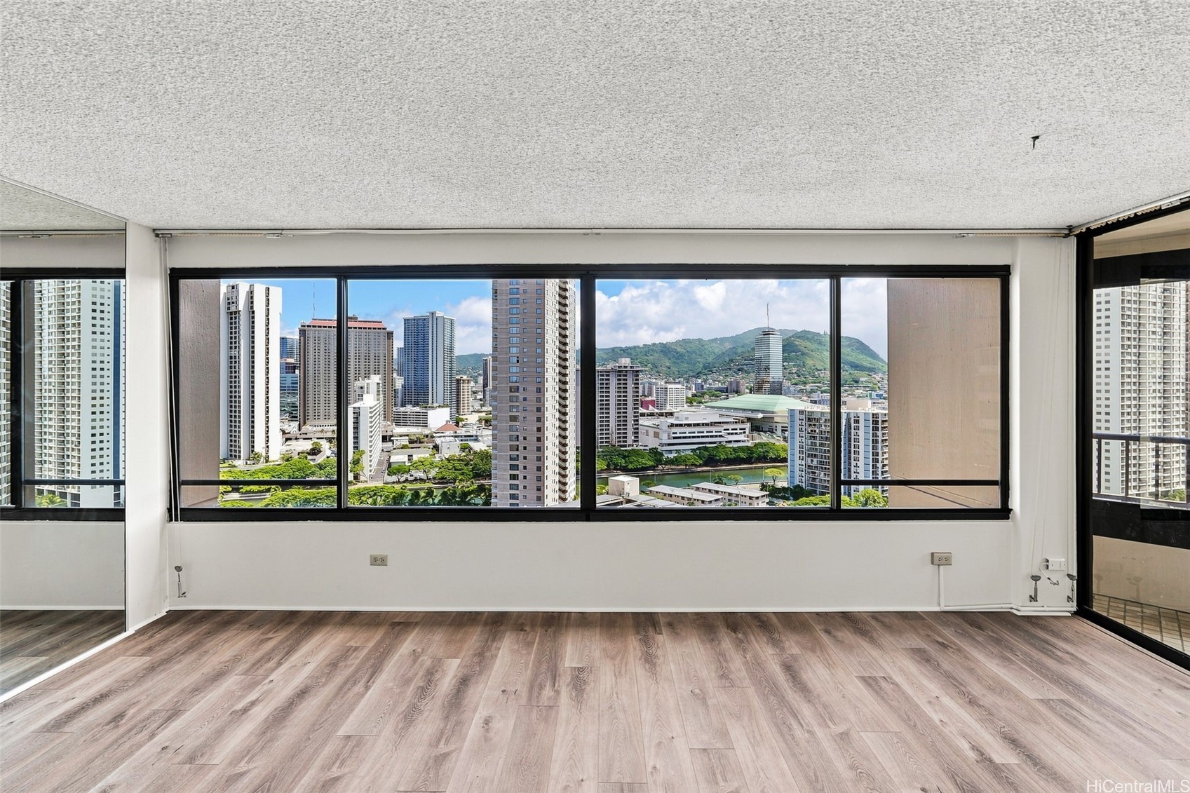 1778 Ala Moana Boulevard 2206 Property Photo 5