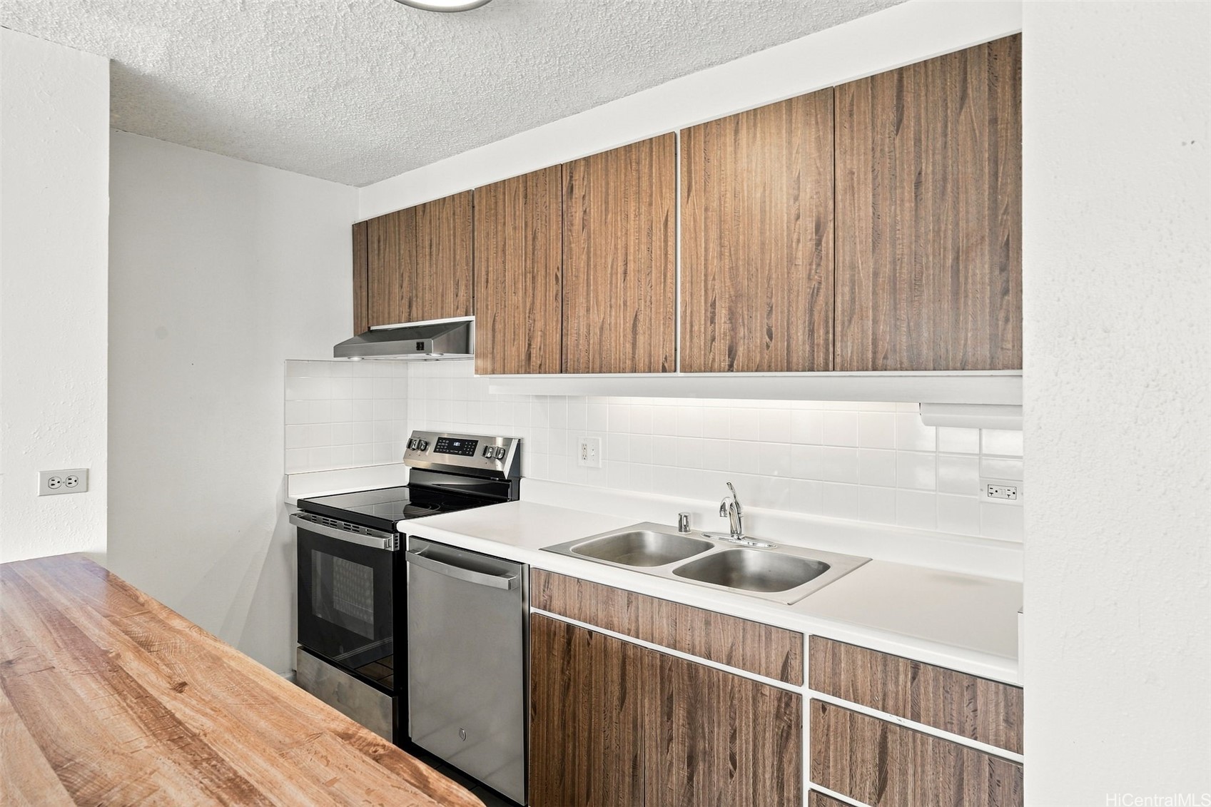 1778 Ala Moana Boulevard 2206 Property Photo 6