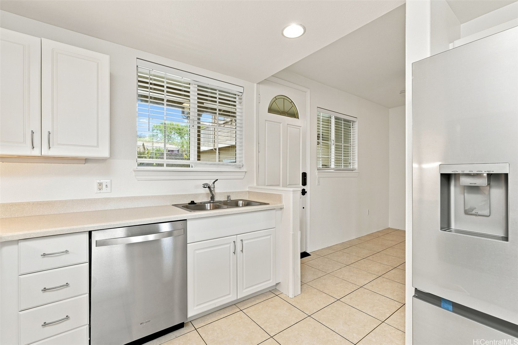 7018 Hawaii Kai Drive 6-8 Property Photo 8