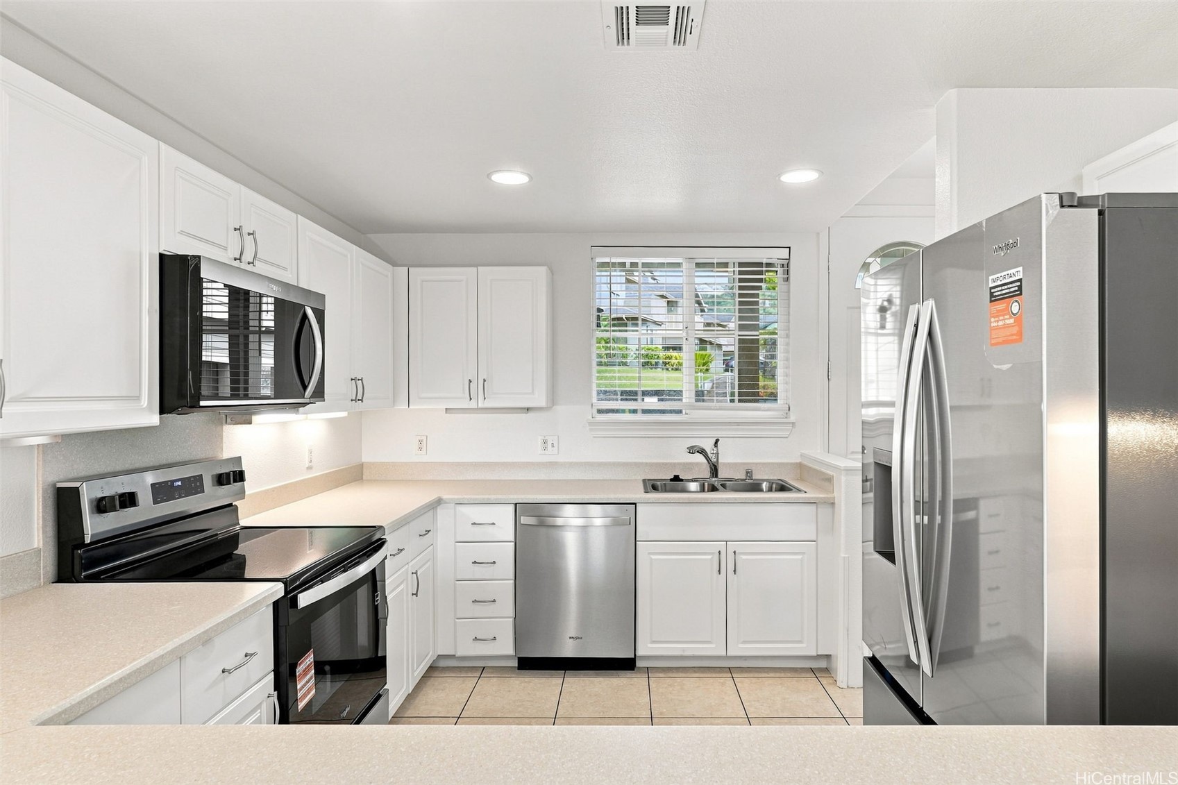 7018 Hawaii Kai Drive 6-8 Property Photo 9