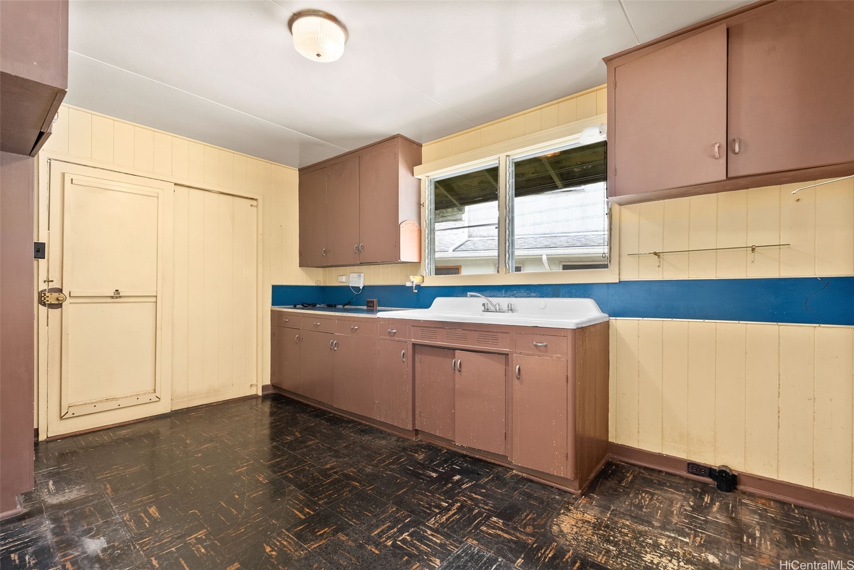 2542 Klebahn Place Property Photo 12