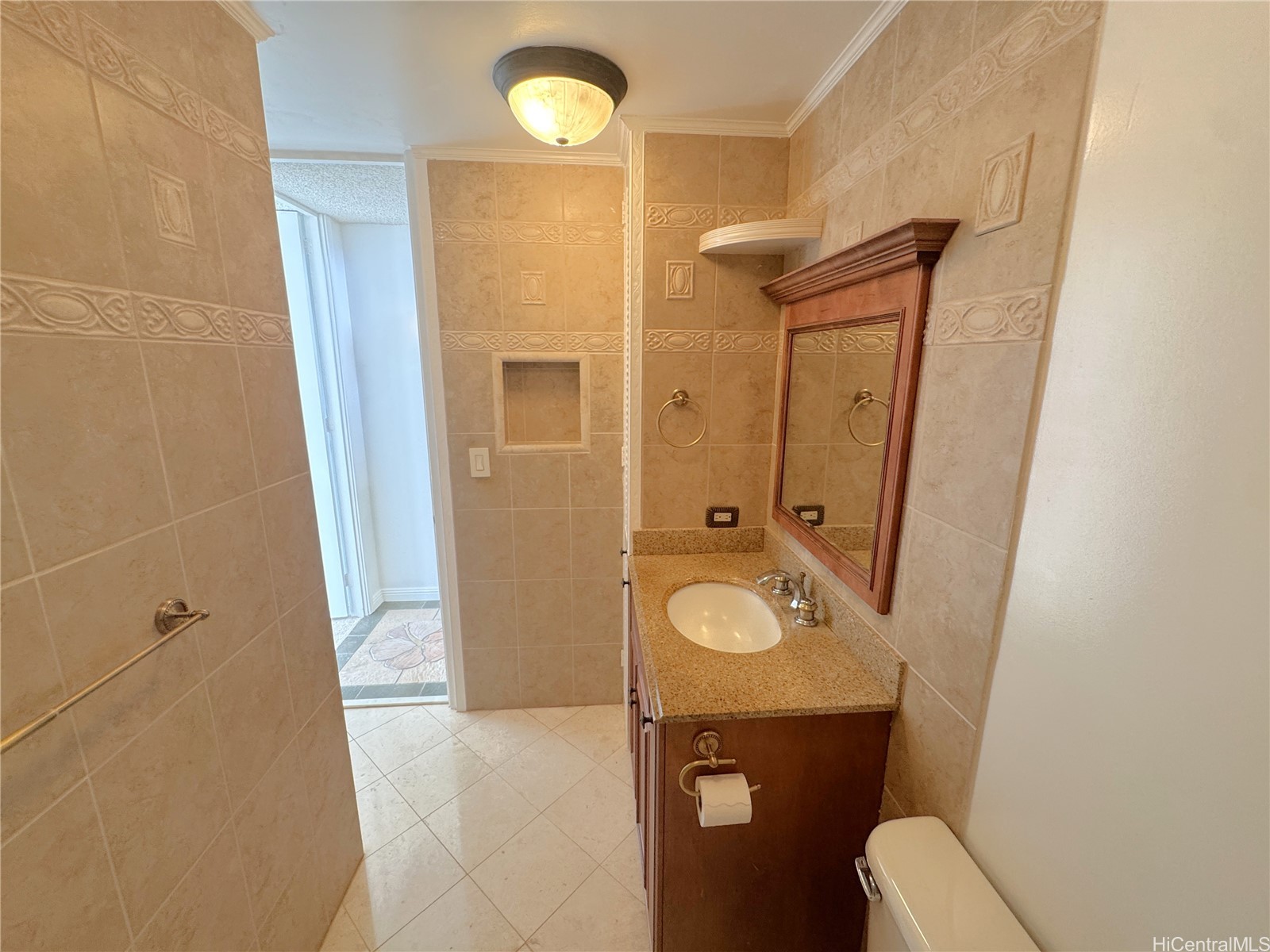 555 University Avenue 3103 Property Photo 13