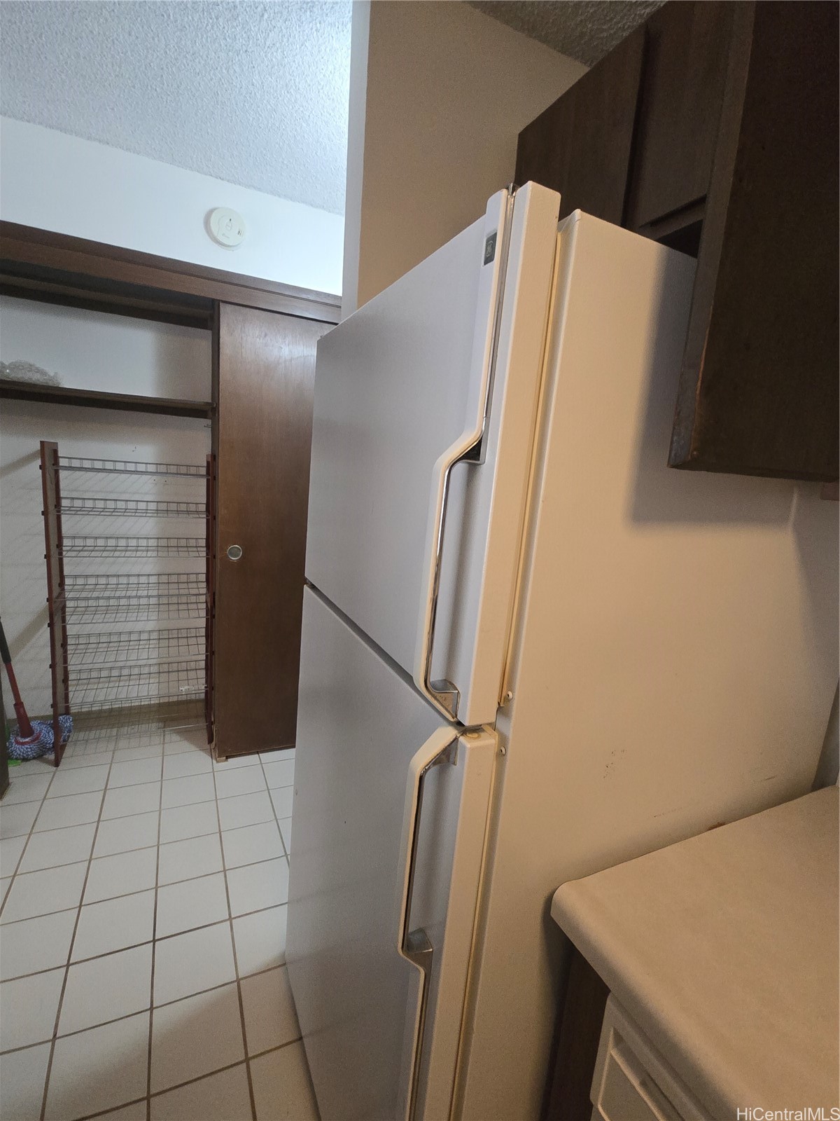 2140 Kuhio Avenue 1805 Property Photo 2