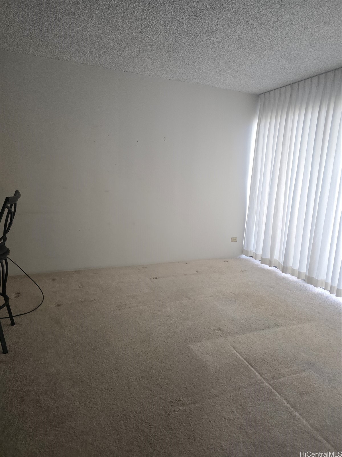 2140 Kuhio Avenue 1805 Property Photo 3