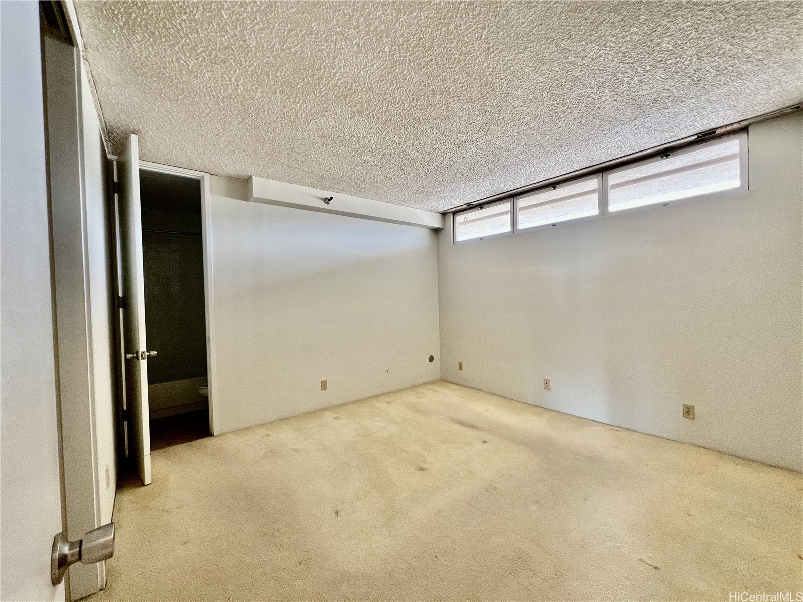 2916 Date Street 25l Property Photo 4