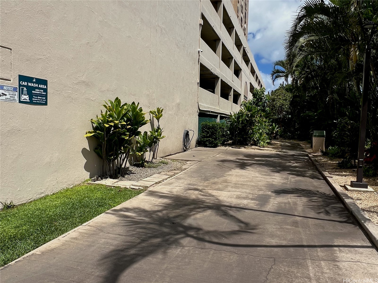 2916 Date Street 25l Property Photo 12