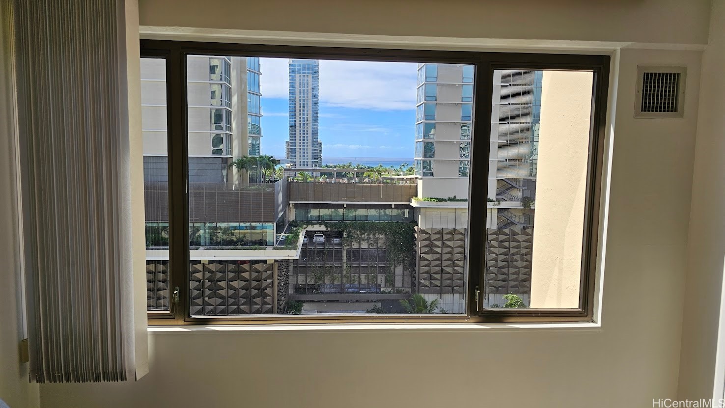 2140 Kuhio Avenue 1006 Property Photo 14