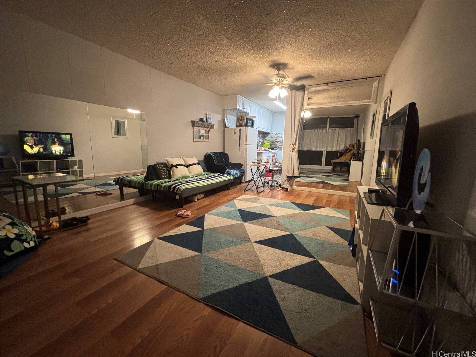 1720 Ala Moana Boulevard 304a Property Photo 3